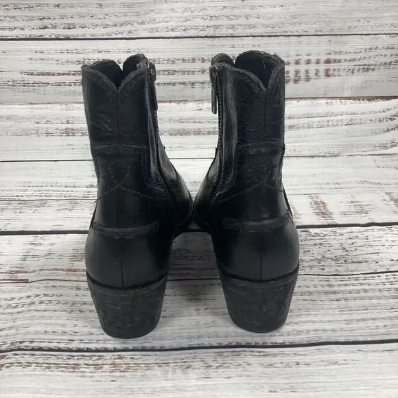Frye Ray Seam Short Black Leather Western Ankle Boots, Women’s Size 5.5 - Picture 4 of 8